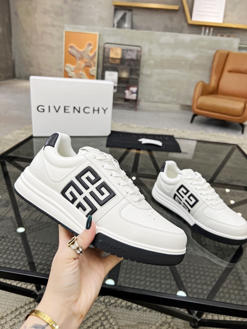 Givenchy Sneakers